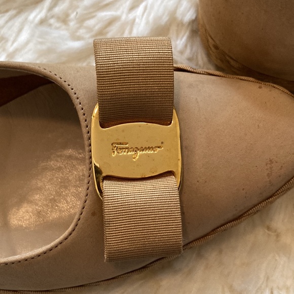 Salvatore Ferragamo Tan Suede Bow-embellished Espadrilles Sz:9.5 AAAA - Picture 4 of 7